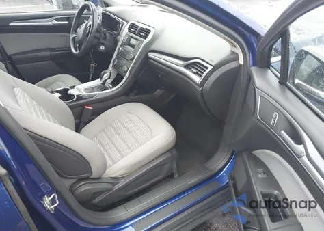 2016 Ford Fusion Hybrid S z USA, uszkodzony, nr VIN 3FA6P0UU8GR269673